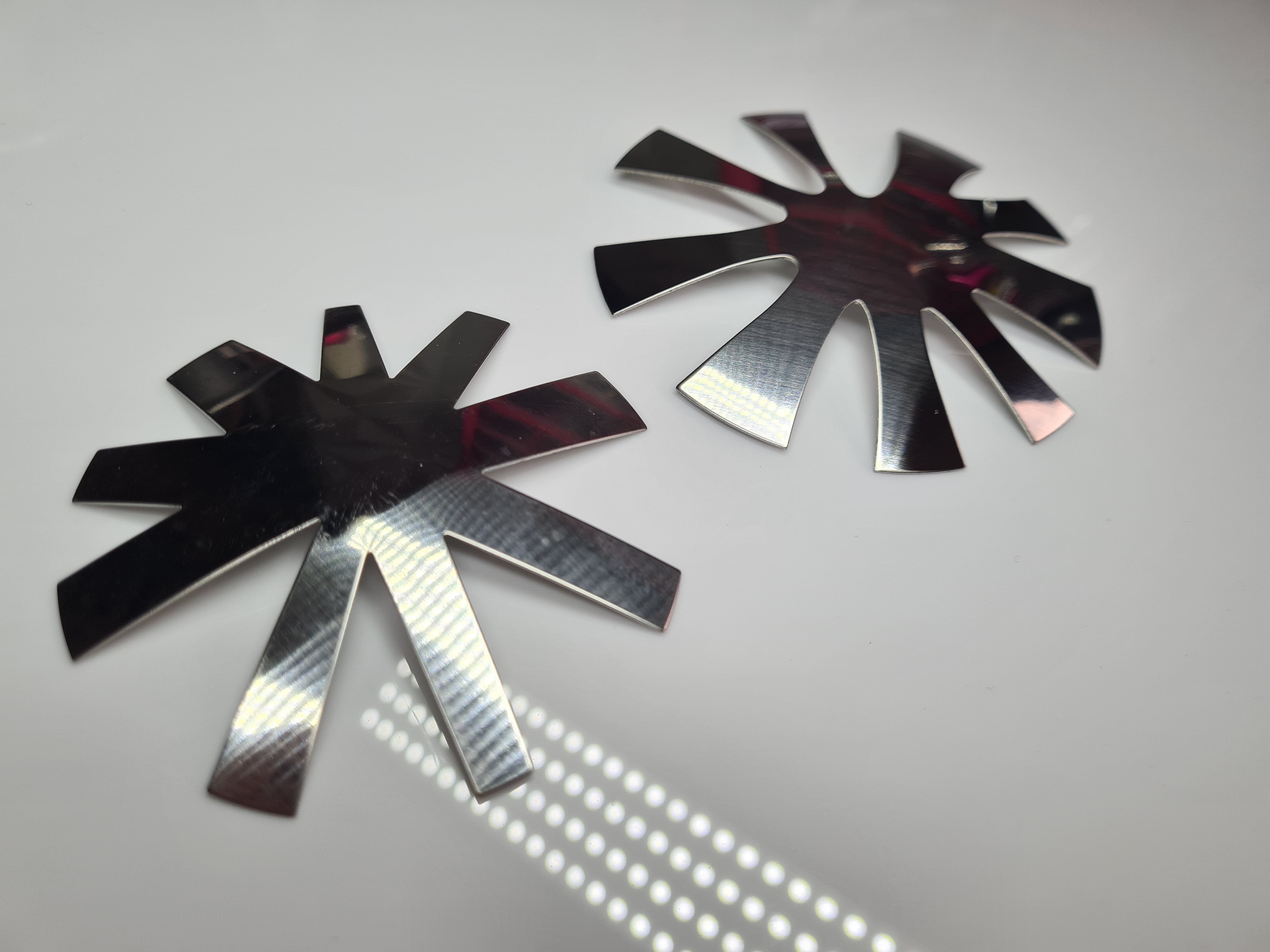 Smile Line Cutting Tool