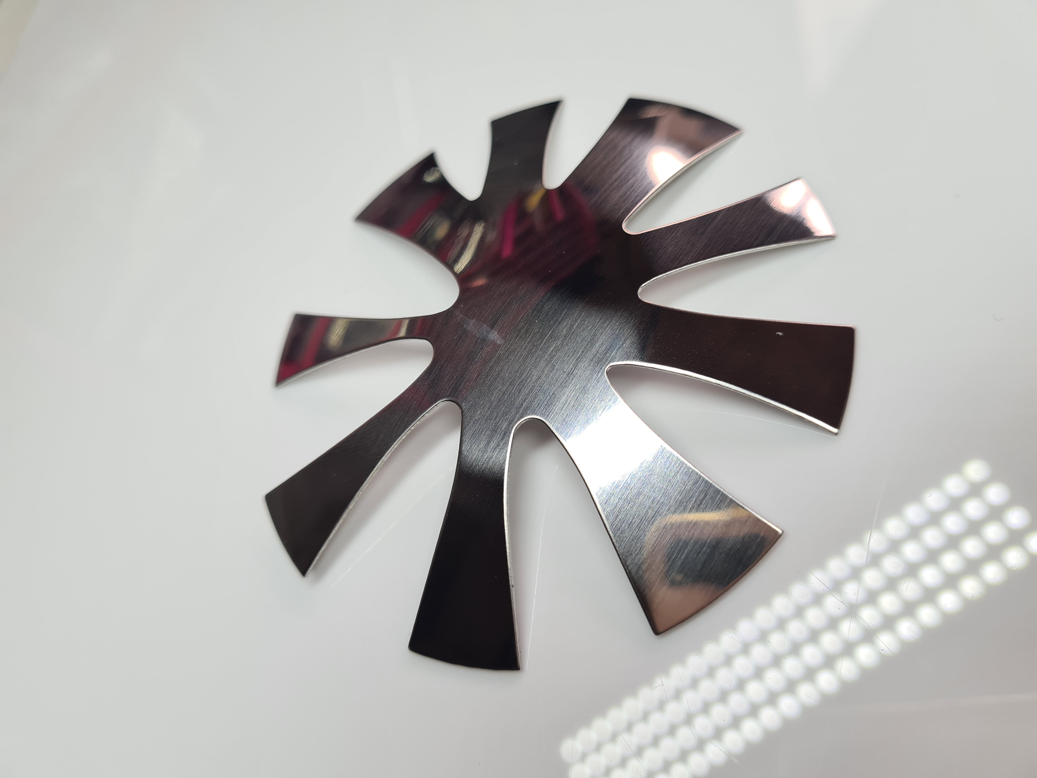 Smile Line Cutting Tool