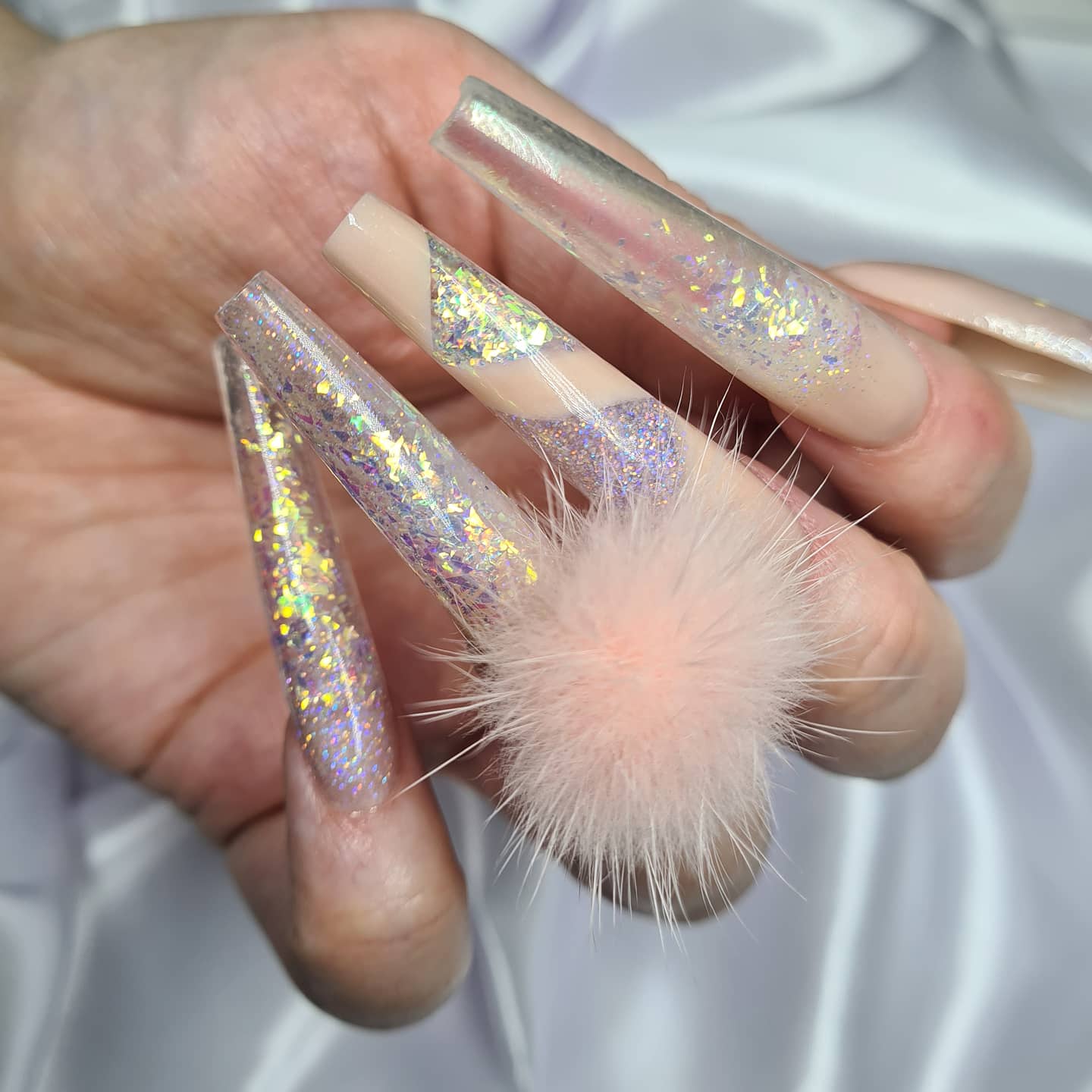 Fluffy Pom Poms (Multiple Colours)